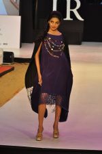 Model walk the ramp for Shruti Sancheti Show at IRFW 2012 in Goa on 1st Dec 2012 (29).JPG