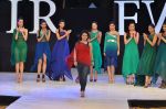 Model walk the ramp for Shruti Sancheti Show at IRFW 2012 in Goa on 1st Dec 2012 (35).JPG