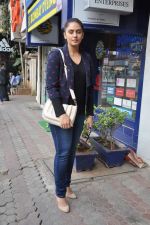Huma Qureshi snapped in Mumbai on 6th Dec 2012 (8).JPG