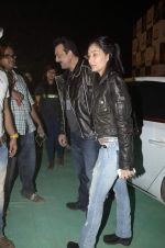 Sanjay Dutt, Manyata Dutt at Guns N Roses concert in Mumbai on 9th Dec 2012 (19).JPG