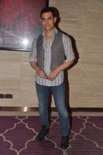 Aamir Khan at Talaash success bash in J W Marriott, Mumbai on 10th Dec 2012 (39).JPG