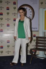 Simone Singh at Sanjay Chopra book launch in Olive, Mumbai on 11th Dec 2012 (12).JPG