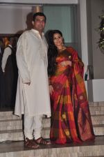 Vidya Balan and Siddharth Roy Kapur_s wedding bash for family in Juhu, Mumbai on 11th Dec 2012 (38).JPG