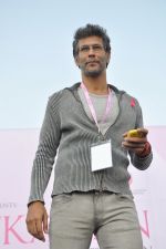 Milind Soman at Pinkathon Event on BKC, Mumbai on 16th Dec 2012 (17).jpg