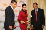 Kareena Kapoor ar the Press conference of 58th Idea Filmfare Awards 2012 in Delhi on 18th Dec 2012 (23).jpg