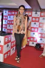 Karisma Kapoor turns RJ for Big FM in Peninsula, Mumbai on 18th Dec 2012 (16).JPG
