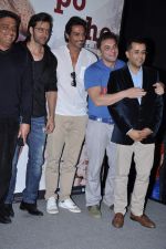 Abhishek Kapoor, Hrithik Roshan, Arjun Rampal, Sohail Khan at kai po che trailor launch in Cinemax, Mumbai on 20th Dec 2012 (42).JPG