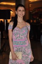 Claudia Ciesla at Dabangg 2 premiere in PVR, Mumbai on 20th Dec 2012 (59).JPG