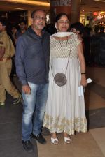 at Dabangg 2 premiere in PVR, Mumbai on 20th Dec 2012 (6).JPG