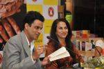 Manoj Bajpai, Shobha De at sethji book launch in Mumbai on 20th Dec 20012 (21).JPG