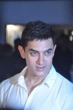 Aamir Khan at Imran Khan_s house warming bash in Mumbai on 22nd Dec 2012 (30).JPG