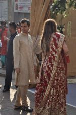 at Akshay Kumar_s sister Alka Bhatia_s wedding with Surendra Hiranandani in Four Bungalows Gurdwara on 23rd Dec 2012 (11).JPG