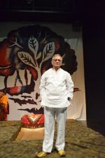 Gulzar Saab at Salim Arif_s 2 days show at prithvi theatre in Mumbai on 23rd Dec 2012.JPG