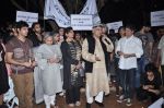 Shabana Azmi, Javed AKhtar, Jaya Bachchan at the peace march for the Delhi victim in Mumbai on 29th Dec 2012 (172).JPG