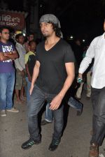 Sonu Nigam at the peace march for the Delhi victim in Mumbai on 29th Dec 2012 (284).JPG