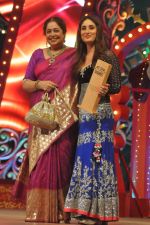 Kareena Kapoor at Big Star Awards on 16th Dec 2012 (66).JPG
