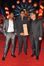 Prabhu Deva, Abhishek Bachchan at Big Star Awards on 16th Dec 2012 (103).JPG