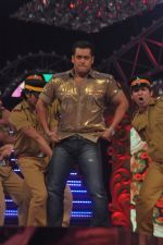 Salman Khan at Big Star Awards on 16th Dec 2012 (215).JPG