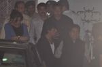Shahrukh Khan returns from holiday with family in a charter flight in Mumbai on 4th Jan 2013 (1).JPG