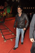 Ajay Devgan at Police show Umang in Mumbai on 5th Jan 2013 (34).JPG