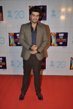 Arjun Kapoor at Zee Awards red carpet in Mumbai on 6th Jan 2013 (150).JPG