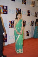 Sonali Bendre at Zee Awards red carpet in Mumbai on 6th Jan 2013,1 (77).JPG
