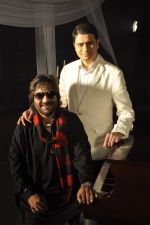 Siddharth Kasyap, Roop Kumar Rathod at Rock on Hindustan video shoot in Mumbai on 7th Jan 2013 (25).JPG