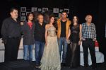 Vishesh Bhatt, Mahesh Bhatt, Aditi Rao Hydari, Randeep Hooda, Sara Loren, Mukesh Bhatt at Murder 3 press conference in Andheri, Mumbai on 7th Jan 2013 (43).JPG