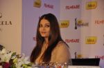 Aishwarya Rai Bachchan announces filmfare awards in Leela Hotel, Mumbai 9th Jan 2013 (82).JPG