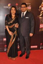at Screen Awards red carpet in Mumbai on 12th Jan 2013 (350).JPG