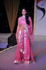 Shriya Saran at Beti Fashion show in Mumbai on 14th Jan 2013 (92).JPG