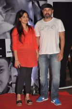 Alvira Khan, Atul Agnihotri at Being Human store launch by Salman Khan in Khar, Mumbai on 17th Jan 2013 (20).JPG