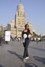 Richa Chadda at Standard Chartered Mumbai Marathon in Mumbai on 19th Jan 2013 (30).JPG