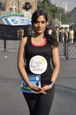 Richa Chadda at Standard Chartered Mumbai Marathon in Mumbai on 19th Jan 2013 (38).JPG