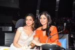 Deepika Padukone, Shilpa Shetty on the sets of Nach Baliye 5 in Mumbai on 22nd Jan 2013 (2).JPG