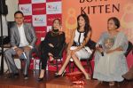 Amrita Arora, Malaika Arora Khan at Leadstart book Bonsai  Kitten Launch in Mumbai on 24th Jan 2013 (20).JPG