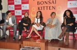 Amrita Arora, Malaika Arora Khan, Gauri Shinde at Leadstart book Bonsai  Kitten Launch in Mumbai on 24th Jan 2013 (32).JPG