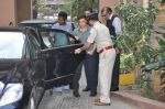 Aamir Khan at Kem Hospital in Mumbai on 27th Jan 2013 (3).JPG