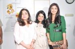 Shilpa Shetty, Tina Ambani at Bhavna Jasra_s First impression gallery launch in  Kokilaben Ambani Hospital, Mumbai on 1st Jan 2013 (49).JPG