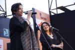 Shabana Azmi and Isheeta at Musical Evening at Kala Ghoda Arts Festival in Cross Maidan, Mumbai on 3rd Feb 2013.JPG