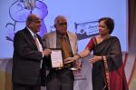 at Fourth Edition of The Laadli National Media Awards for Gender Sensitivity 2011-12 in Nariman Point, Mumbai on 5th Feb 2013 (8).JPG