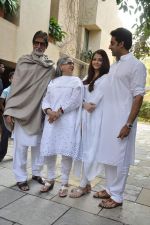 Amitabh Bachchan, Jaya Bachchan, Aishwarya Rai, Abhishek Bachchan pledge their support towards the girl child through Plan India at his home on 9th Feb 2013 (305).JPG
