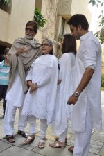Amitabh Bachchan, Jaya Bachchan, Aishwarya Rai, Abhishek Bachchan pledge their support towards the girl child through Plan India at his home on 9th Feb 2013 (322).JPG