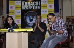 R Balki at the launch of Shatrujeet Nath_s book The Karachi Deception in Crossword, Mumbai on 13th Feb 2013 (25).JPG