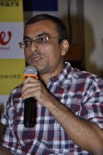at the launch of Shatrujeet Nath_s book The Karachi Deception in Crossword, Mumbai on 13th Feb 2013 (21).JPG