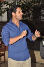 John Abraham date with feamle journalists in Mumbai on 16th Feb 2013 (9).JPG