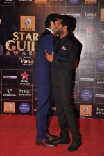 Prabhu Deva, Arjun Kapoor at Star Guild Awards red carpet in Mumbai on 16th Feb 2013 (108).JPG