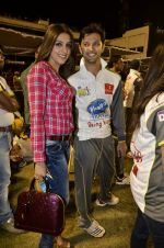  Vatsal Seth, Aarti Chhabria at ccl match from hyderabad on 17th Feb 2013 (106).JPG
