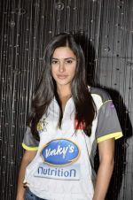Nargis Fakhri at ccl match from hyderabad on 17th Feb 2013 (75).JPG