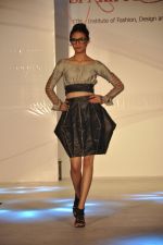 at ITM institute_s  Spark Plug Fashion show in Mumbai on 23rd Feb 2013 (74).JPG